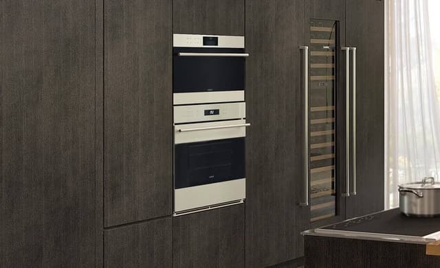 Wolf® E Series 30" Stainless Steel Transitional Convection Steam Oven-1