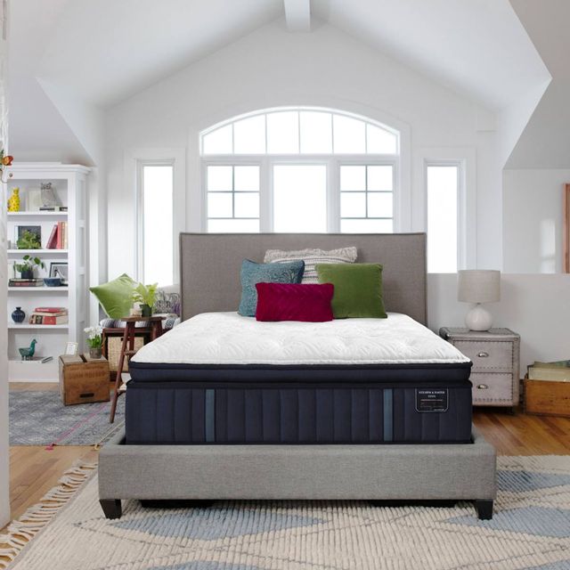 Stearns & Foster® Estate® Rockwell Luxury Plush Pillow Top Queen Mattress