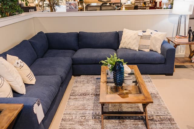 ALEXIS SECTIONAL-3