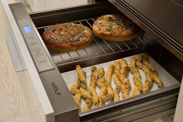 Wolf® 30" Warming Drawer-3