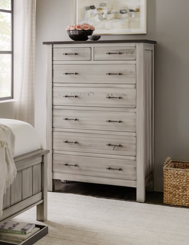 Daniel's Amish® Solid Wood Bryson 6 Drawer Chest-2