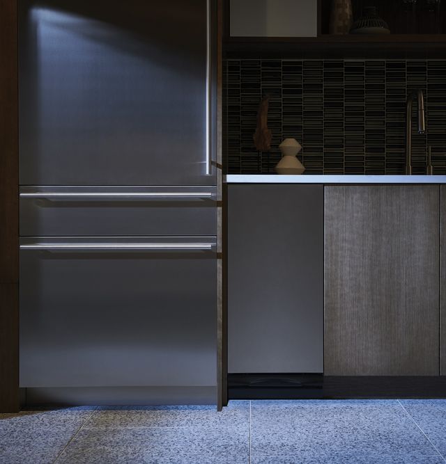 GE Profile™ 0.33 HP Stainless Steel Trash CompactorUCG1520NSS Home