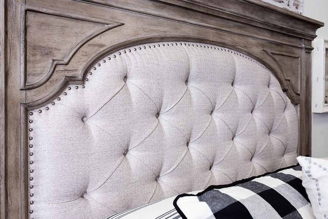 Steve Silver Co. Highland Park Waxed Driftwood Queen Bed-2