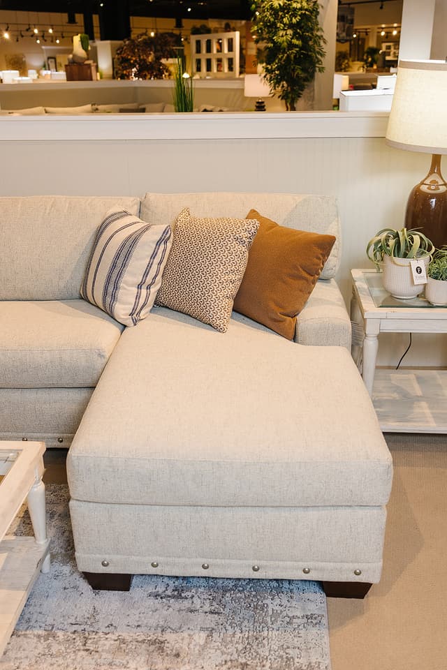 RAF CHAISE SECTIONAL-1