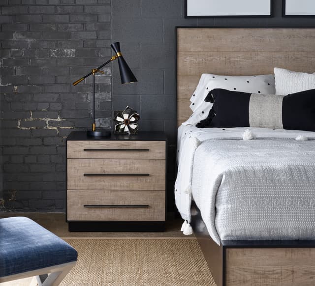 Universal Explore Home™ Calloway King Panel Bed-2