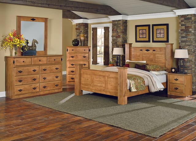 Perdue Woodworks Savannah Plantation Dresser and Mirror-2