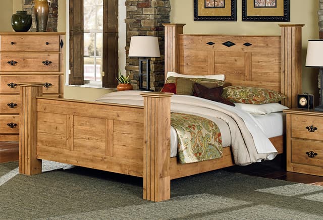 Perdue Woodworks Savannah Plantation Queen Poster Bed-0