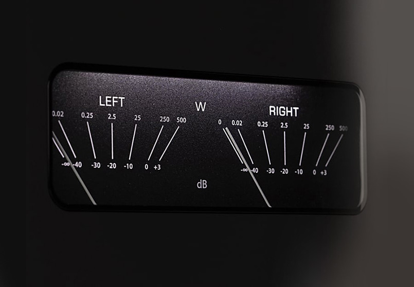 Classé Delta Amplification up-close shot