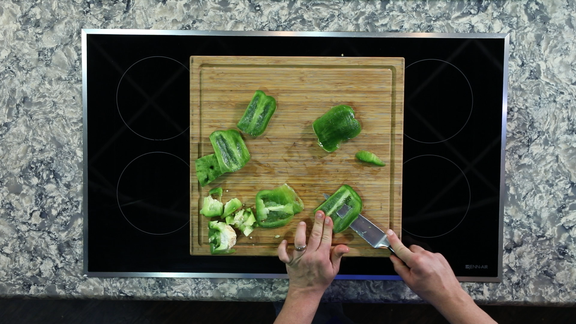 How To Cut a Pepper