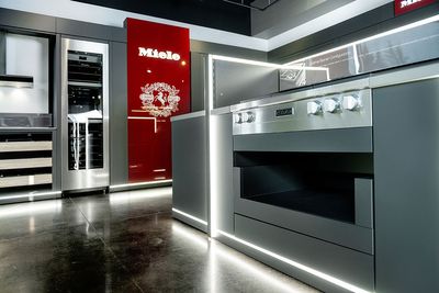 Jerome's Appliance Gallery showroom