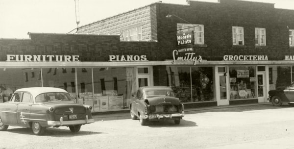 Smitty's Hanover Location Storefront