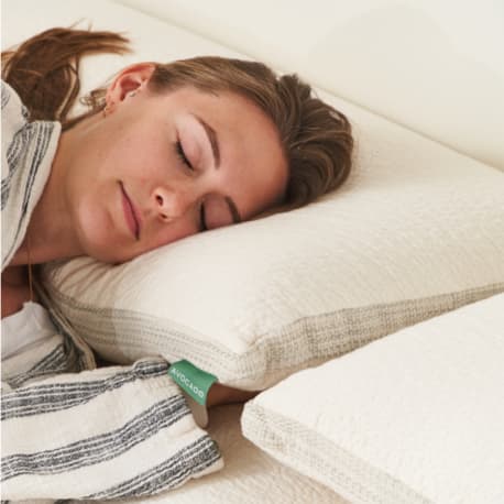 MOLDED LATEX PILLOW