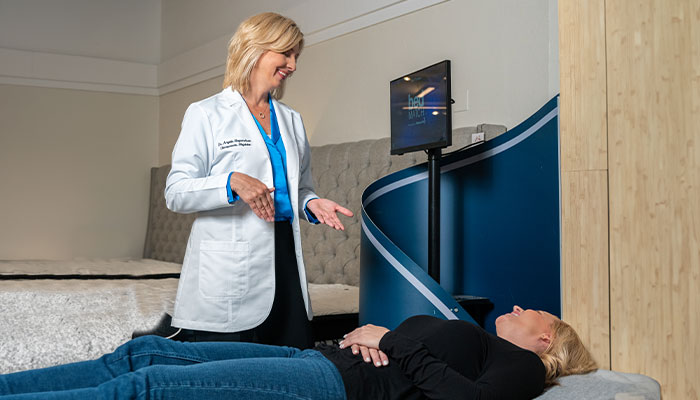 Chiropractor using bedMatch on customer