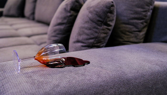 5_FurnitureProtectionPlanWorthIt_700x400