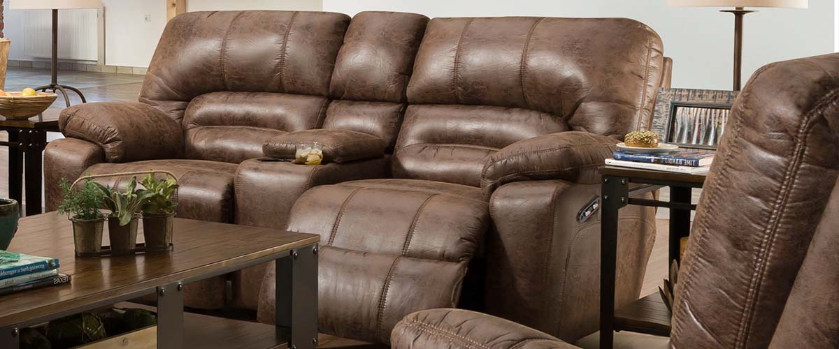 Duke Love Seat