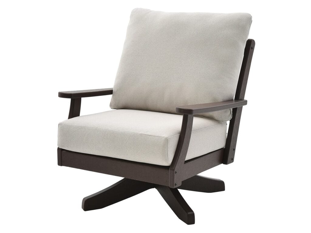 Outdoor swivel lounge chair with cushion