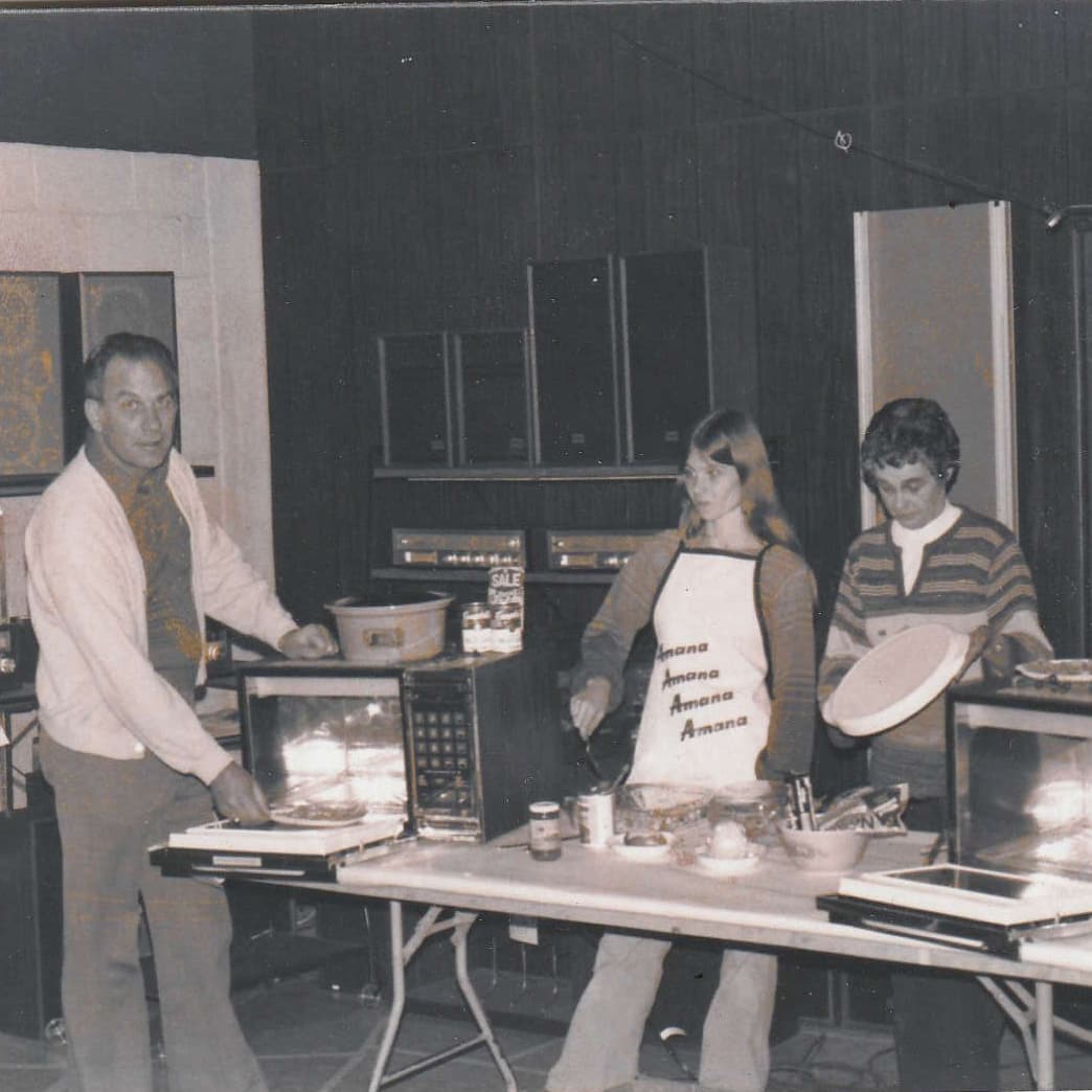 Hard Hat Furniture & Appliance