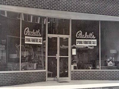 Puckett's Gallery 4