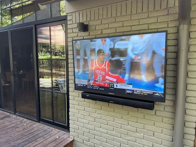 Outdoor AV Photo