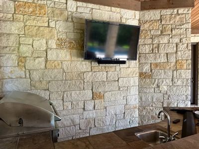 Outdoor AV Photo