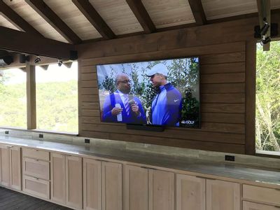 Outdoor AV Photo
