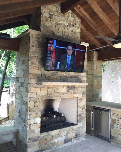 Outdoor AV Photo
