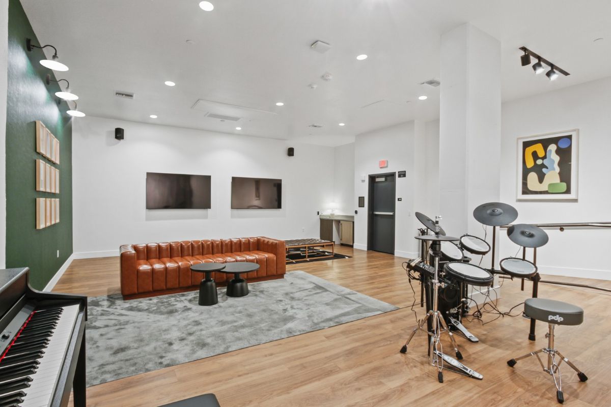 Gallery image
