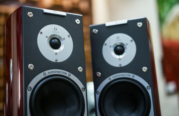 How To Use Multiple Speakers On One Home Theater Or Stereo Amplifier
