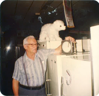 Grandpa (Idler's Grandpa) in the year 1974