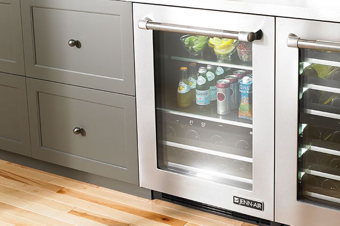 jenn-air-under-counter-beverage-center-2