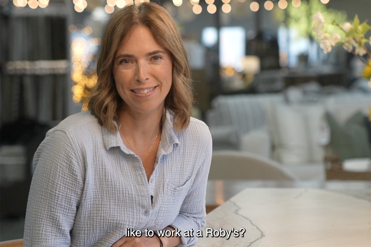 Join the Roby's Team