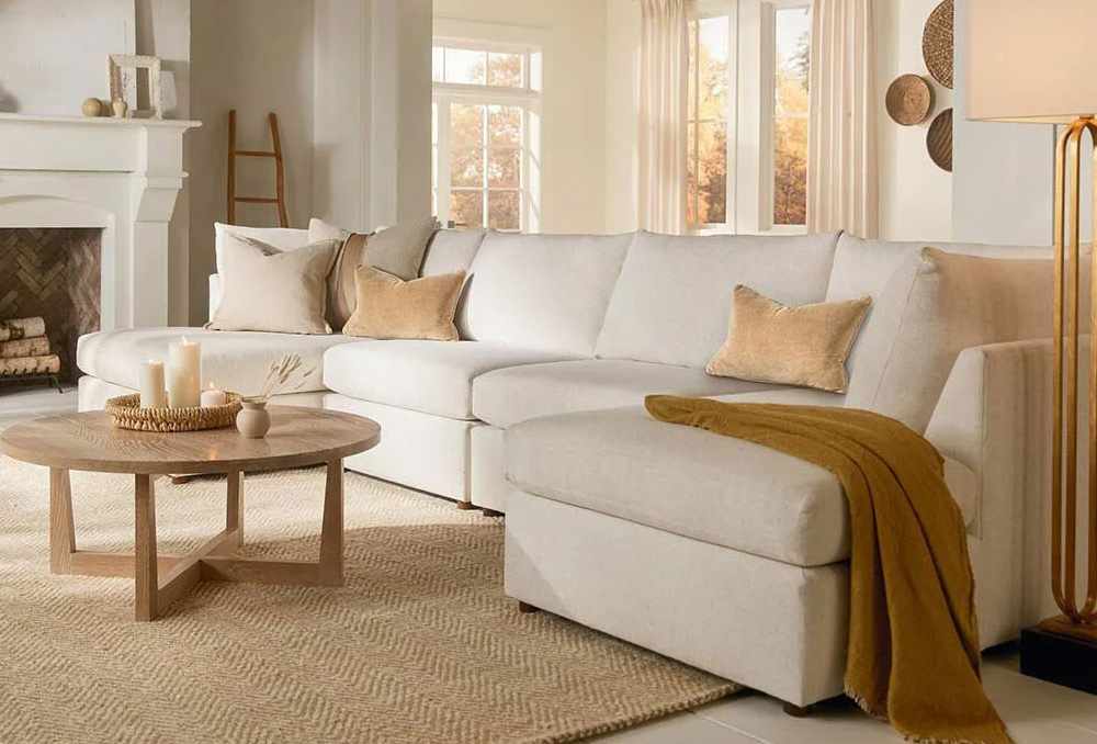 Bassett® Furniture Customizable Beckham 3-Piece Chaise Sectional