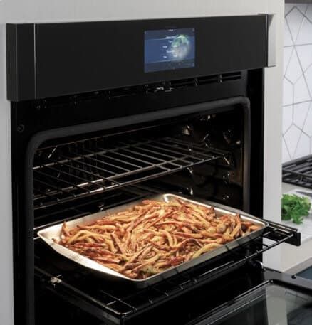 New Tech that Sizzles - How Air Fryers are Changing How People Cook