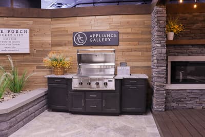 Outdoor Showroom