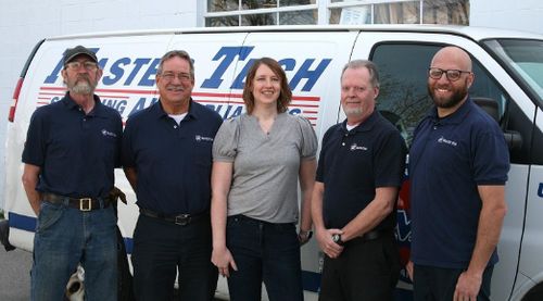 Photo courtesy D&B Strategic Marketing - from left to right Dennis Conner, John Erickson, Keri Bennett, Curt Brittain, and Giovani Mautone