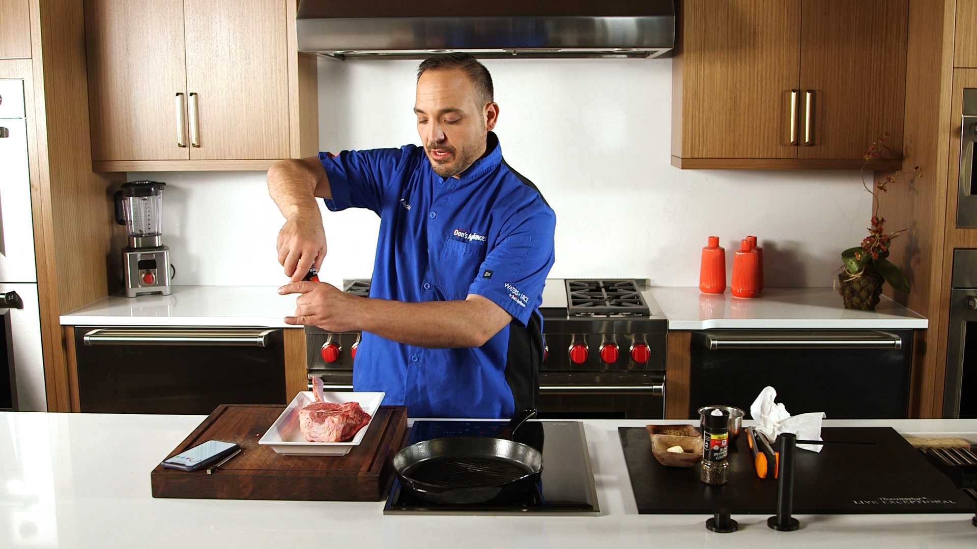 How to Get the Perfect Sear on Your Tomahawk Steak