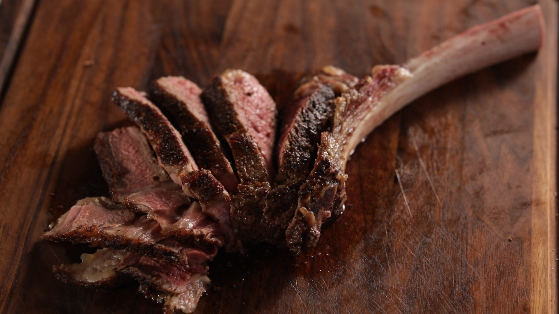 How to Get the Perfect Sear on Your Tomahawk Steak
