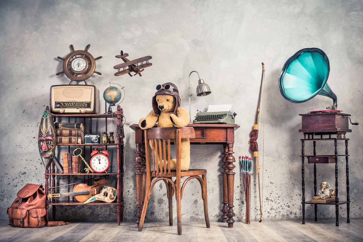 shop second hand furniture to save money