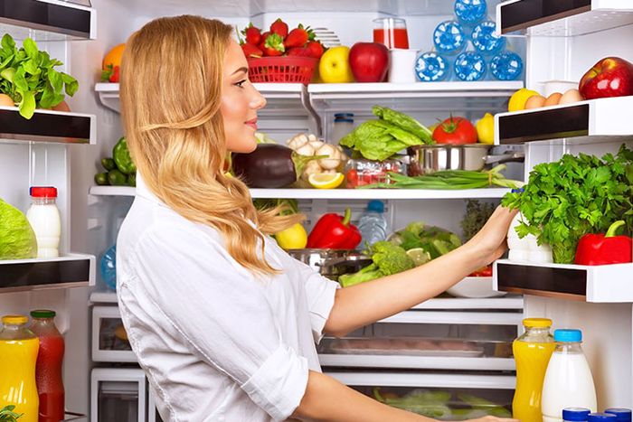 How to Clean and Arrange Your Refrigerator for Safety and Efficiency